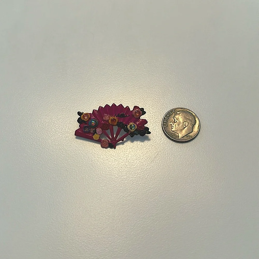 Vintage mini fuchsia bejeweled fan brooch pin